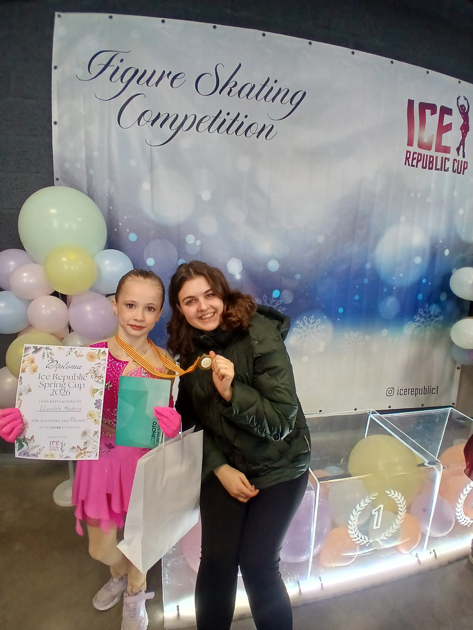 dailslidosana-klubs-ice-republic-cup-medala-11