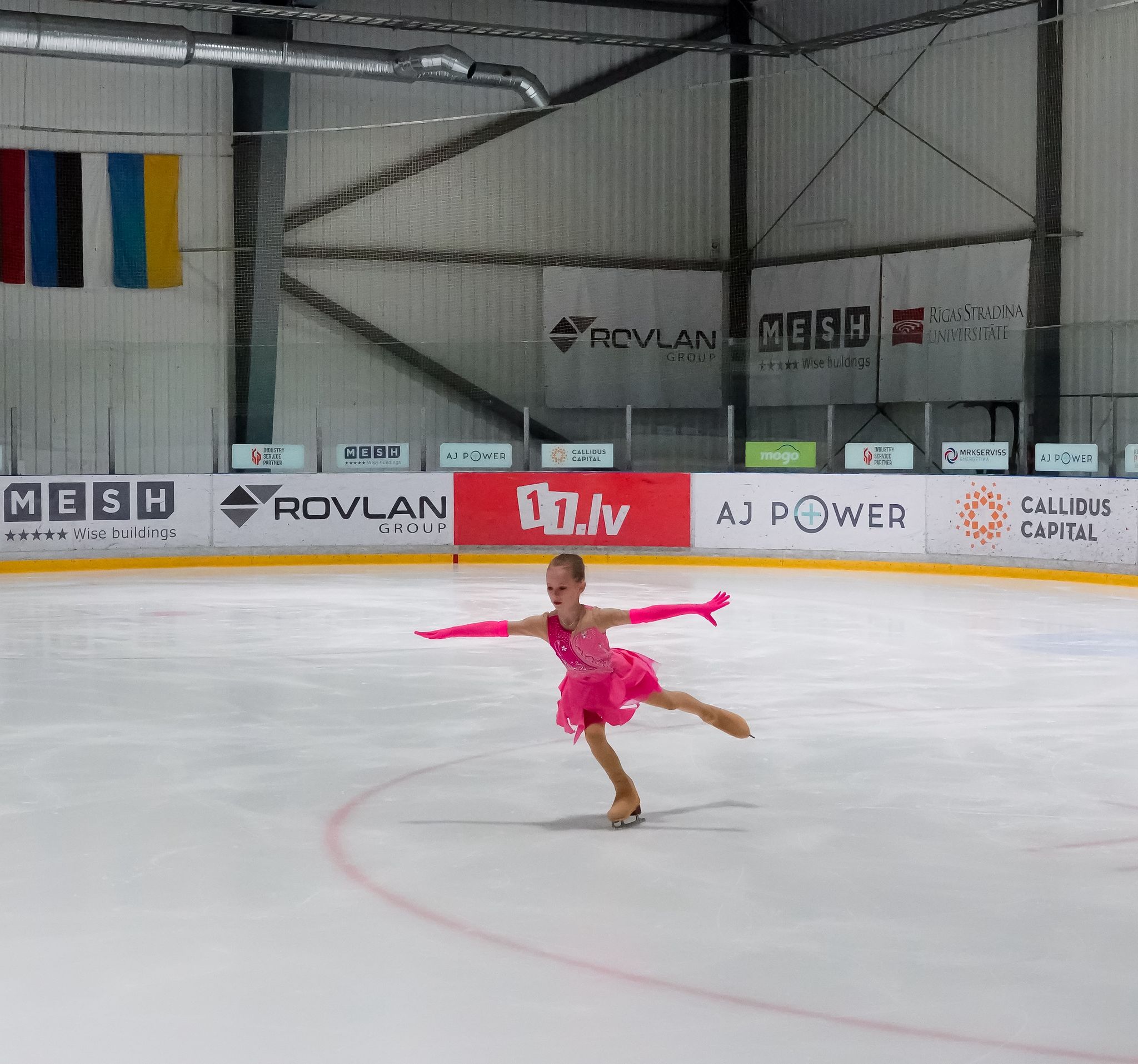 dailslidosana-klubs-sezona-2025-2026-bielmane-04