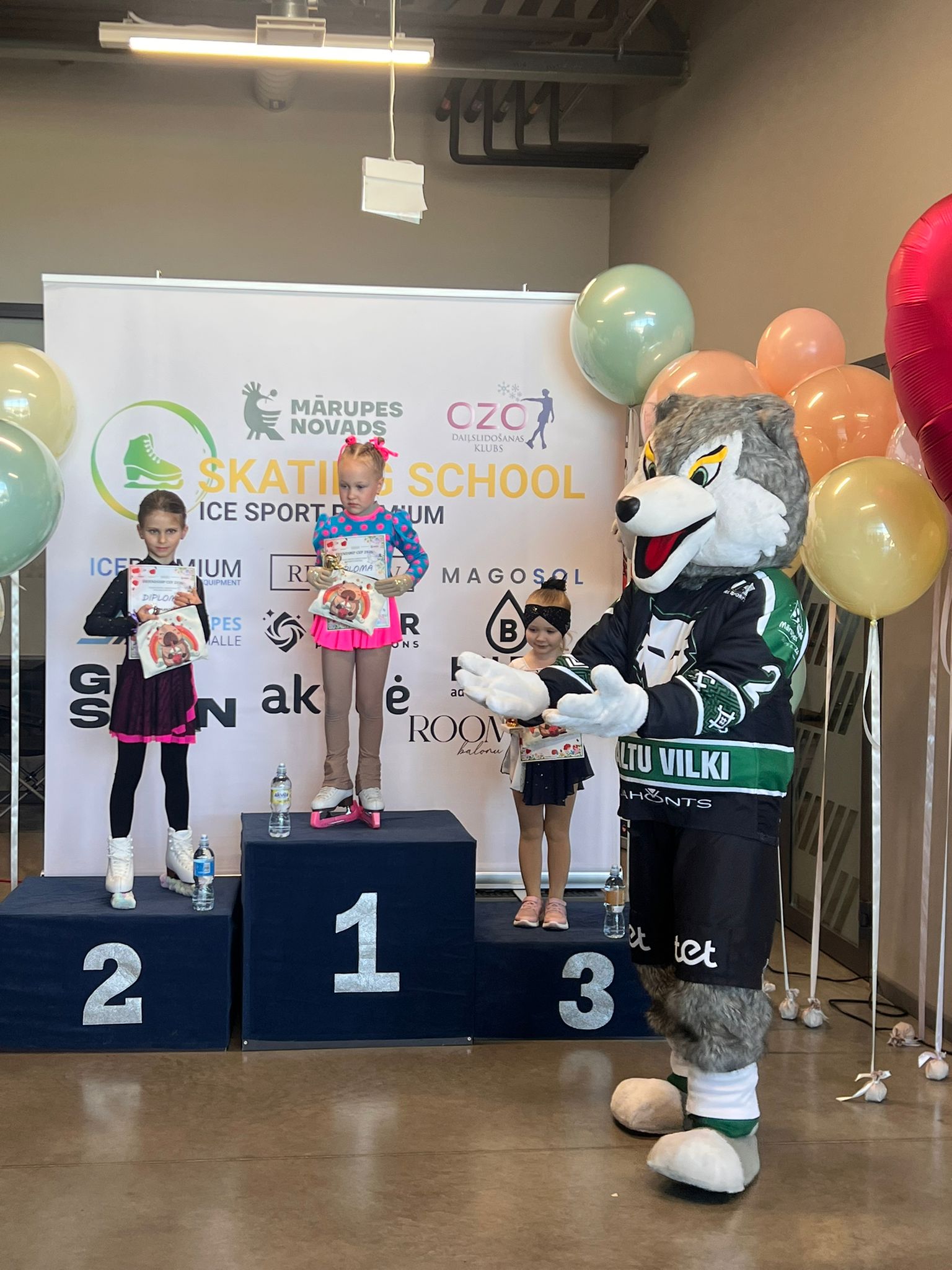 dailslidosana-klubs-skating-school-pjedestals-15